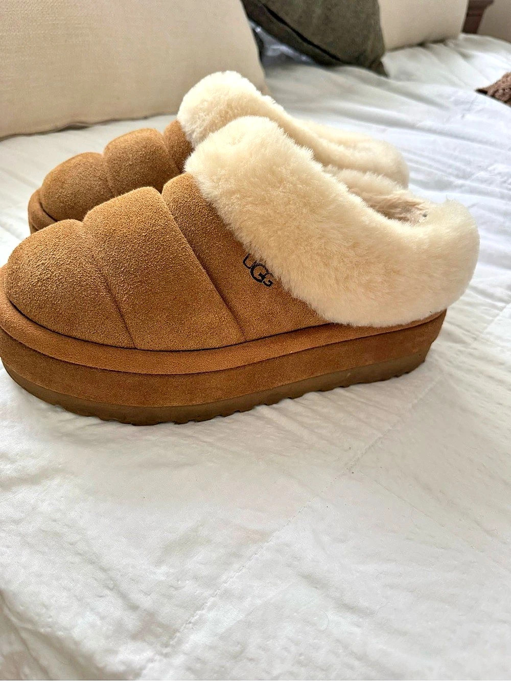 UGG Tazzlita Platform Slipper Brown & Cream Shearling Slippers
